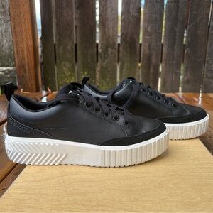 Sorel Wm’s Ona Ave Low Platform Waterproof Leather Sneakers Black & Salt Sz 8.5